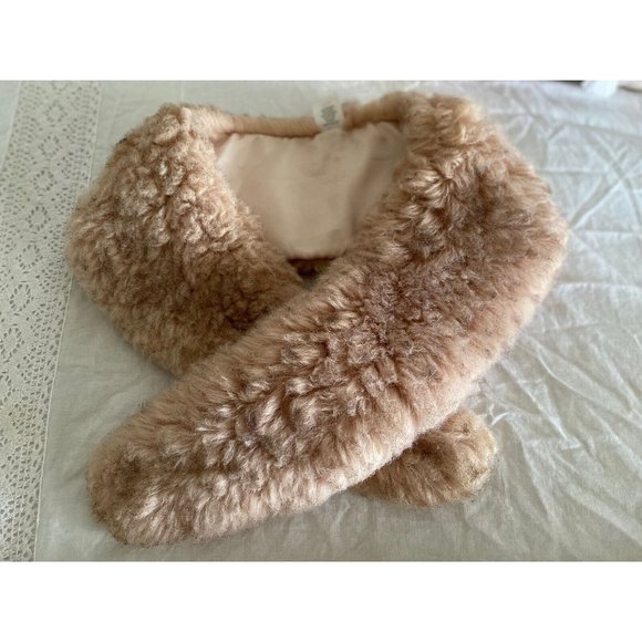 Vintage Faux Fur Shaggy Shrug Wrap Cape Stole Pink and Gray Stay Put 46" X 7"‎ - Picture 10 of 16